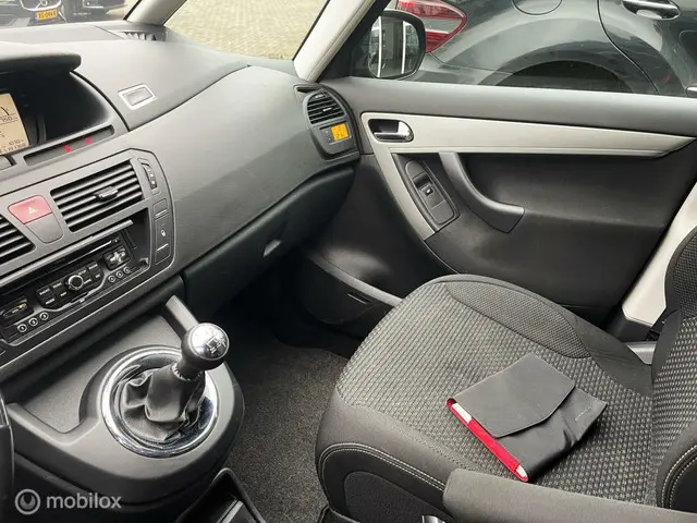 Citroën C4 Picasso 1.6 VTi Ligne Business 2013 Benzine 12