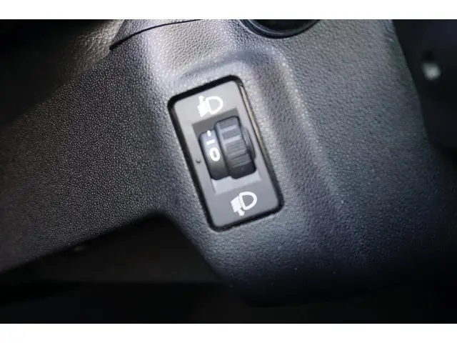 Citroën C3 1.2 PureTech Feel Edition 2016 Benzine 8