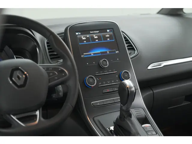 Renault Scénic TCe 140 EDC Limited 2019 Benzine 62