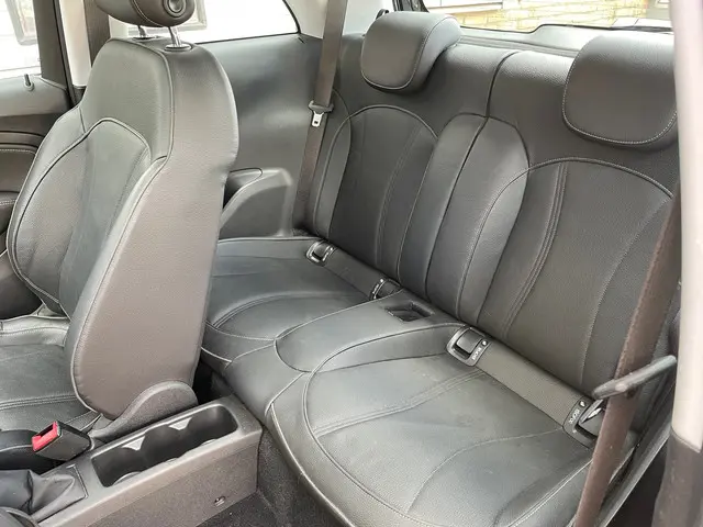 Opel ADAM 1.0 Turbo Rocks 2016 Benzine 13