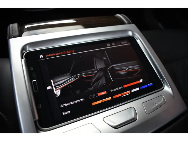 BMW 7 Serie M760Li xDrive 2019 Benzine 42