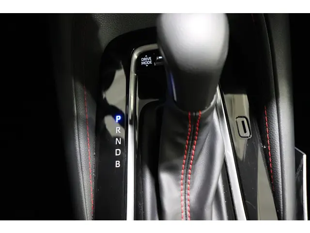 Toyota Corolla Hybrid 140 GR Sport, 2024 Hybride Benzine 9