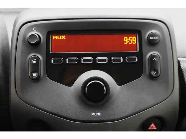 Toyota Aygo 1.0 VVT-i x-fun 2022 Benzine 36