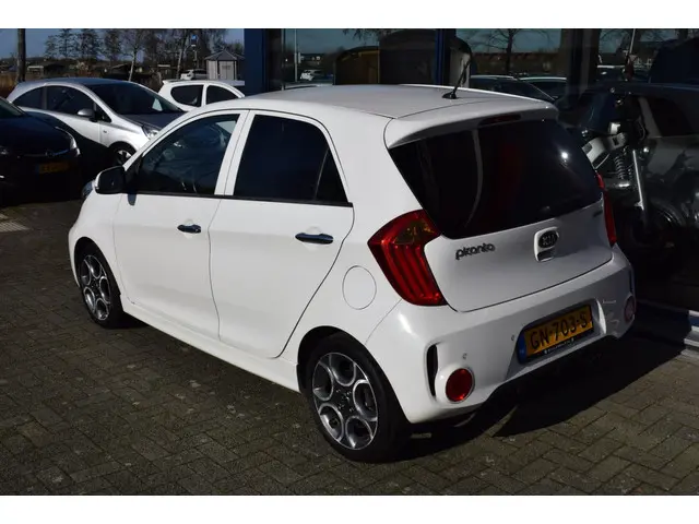 Kia Picanto 1.2 CVVT SportsLine 2015 Benzine 3