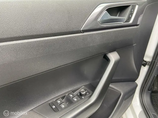 Volkswagen Polo 2.0 TSI GTI 2019 Benzine 26
