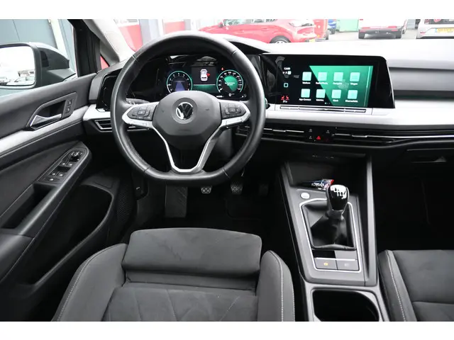 Volkswagen Golf 1.0 TSI Life Business 2022 Benzine 27