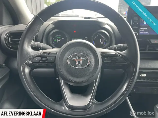 Toyota Yaris 1.5 Hybrid Style 2021 Hybride Benzine 26