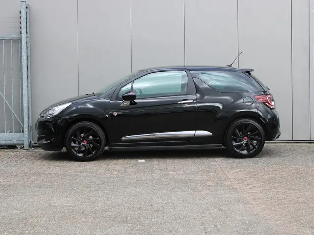 DS DS 3 1.2 PureTech Performance Line 2017 Benzine 7