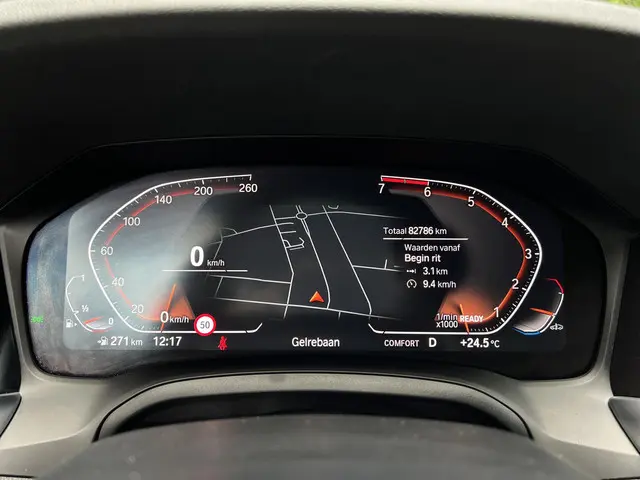 BMW 3 Serie 318i M-Sport Business Edition 2021 Benzine 4