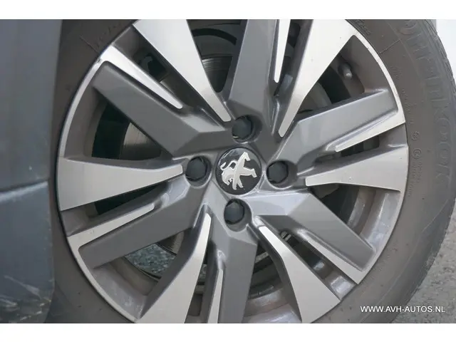 Peugeot 2008 1.2 PureTech GT-line 2017 Benzine 10