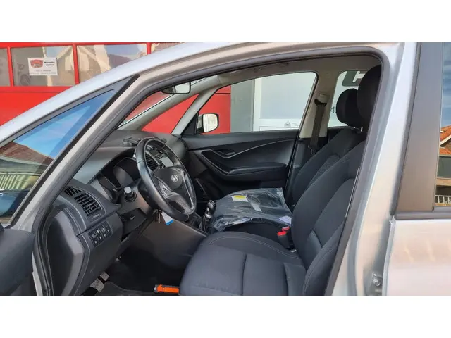 Hyundai ix20 1.4i i-Drive 2014 Benzine 10