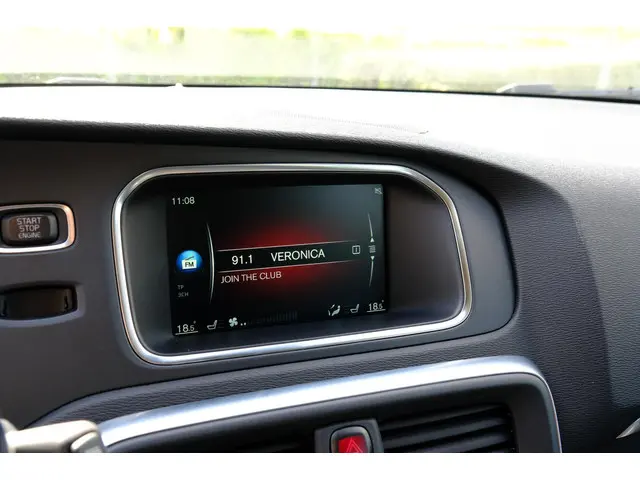 Volvo V40 1.6 T2 Summum Navi|Leder|Clima|LMV 2015 Benzine 14