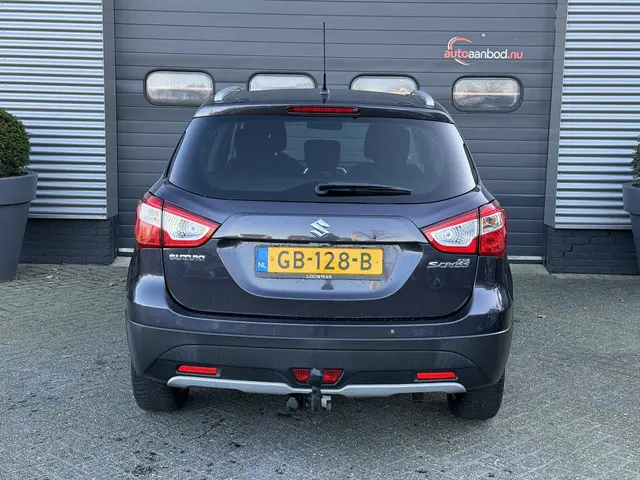 Suzuki S-Cross SX4 1.6 Exclusive 2015 Benzine 6