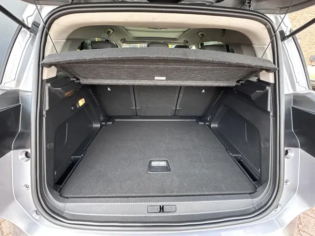 Citroën C5 Aircross 1.2 PureTech Shine 2023 Benzine 20