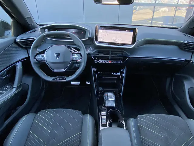 Peugeot e-2008 EV GT Avantage 54 kWh 2025 Elektrisch 9