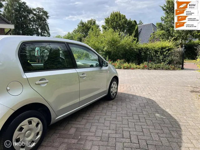 SEAT Mii 1.0 Style 2013 Benzine 6