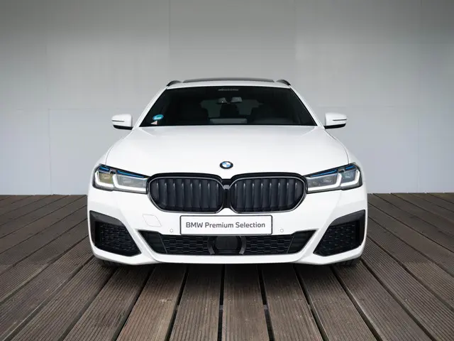 BMW 5 Serie Touring 530e xDrive 2021 Hybride Benzine 15