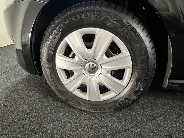 Volkswagen Polo 1.2 Easyline 2012 Benzine 27