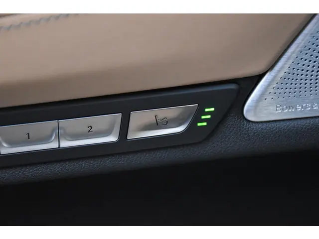 BMW 7 Serie 740Li High Executive 2015 Benzine 46