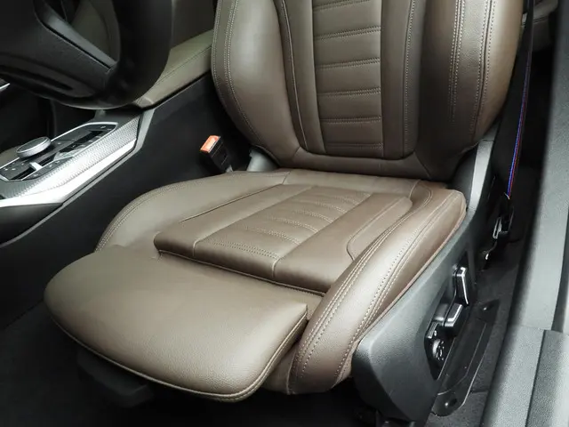 BMW 3 Serie Touring 330e 2024 Hybride Benzine 40