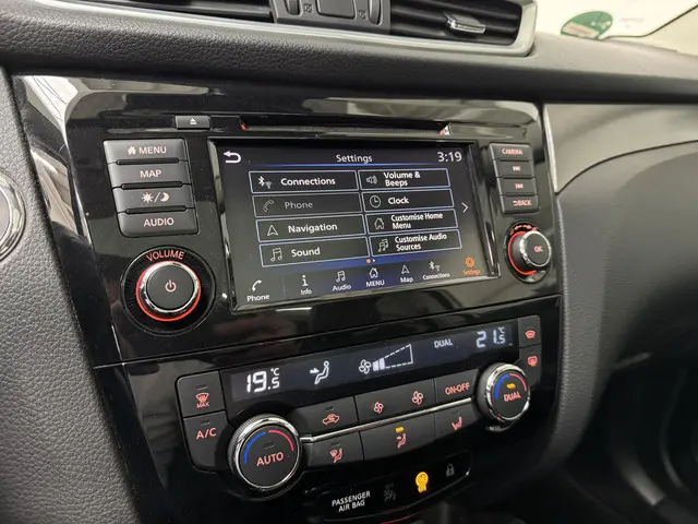 Nissan QASHQAI 1.3 DIG-T Tekna 2019 Benzine 33