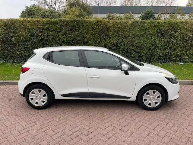 Renault Clio 1.2 Collection 2014 Benzine 4