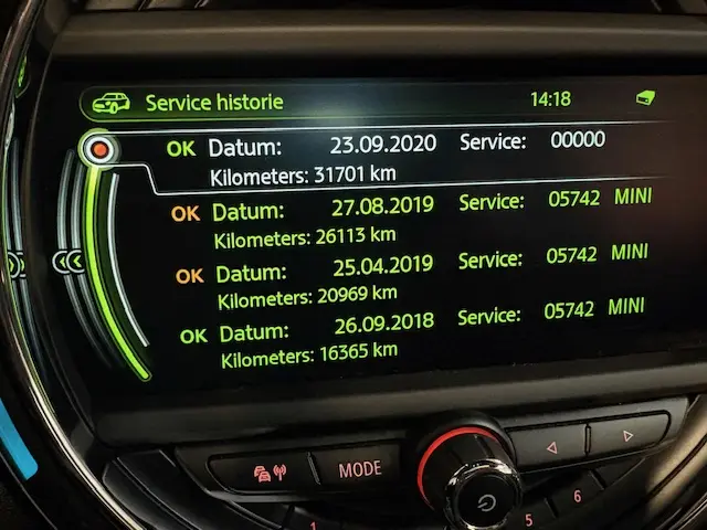 MINI Cooper Mini 1.5 Serious Automaat 2016 Benzine 32
