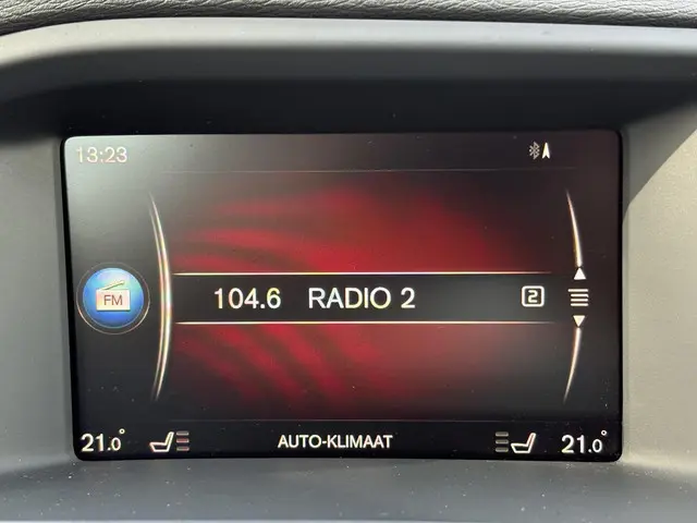 Volvo V60 2.0 T3 R-Design 2017 Benzine 21