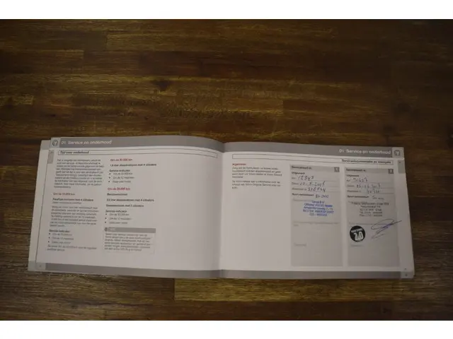 Volvo V40 T3 150pk R-Design 2015 Benzine 24