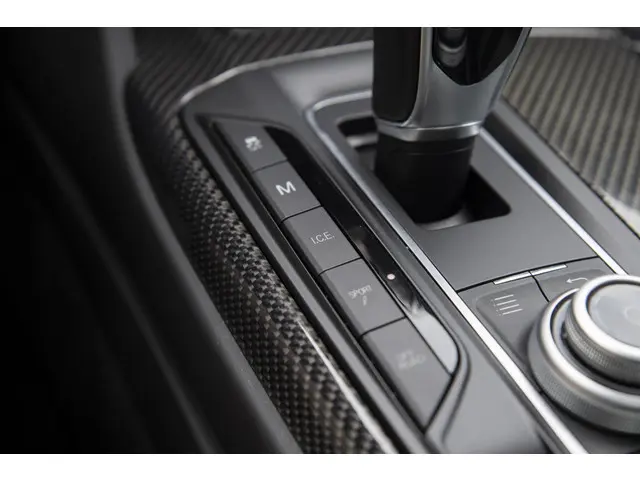 Maserati Levante 3.0 V6 AWD GranSport 2018 Benzine 64