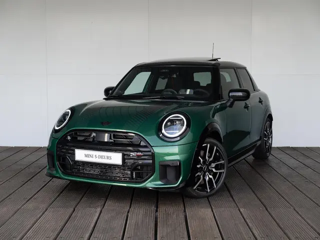 MINI 5-Deurs Cooper C 2025 Benzine 35