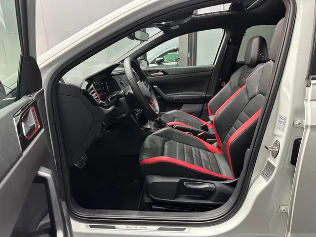 Volkswagen Polo 2.0 TSI GTI Edition 25 2024 Benzine 6
