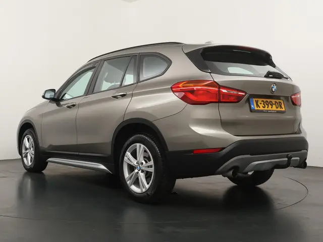 BMW X1 sDrive20i 192pk High Executive 2016 Benzine 3