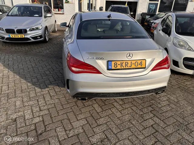 Mercedes-Benz CLA 200 Edition 1 2013 Benzine 6