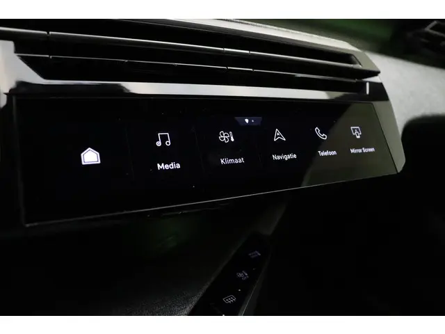 Peugeot e-3008 GT 73 kWh 2024 Elektrisch 27