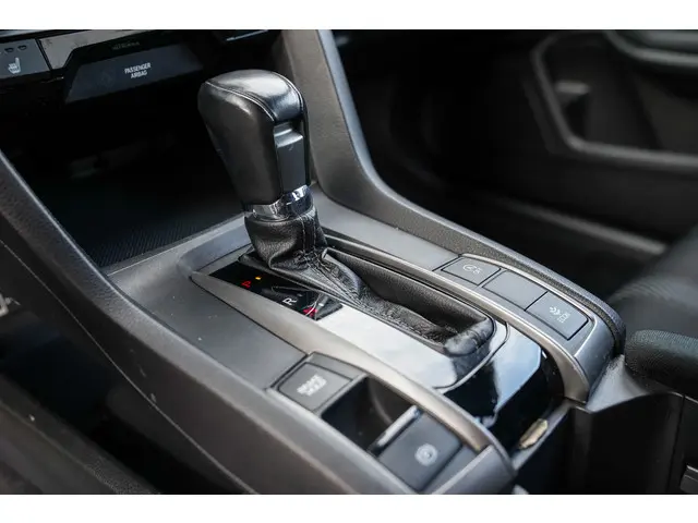 Honda Civic 1.0i VTEC ELEGANCE TURBO 2017 Benzine 5