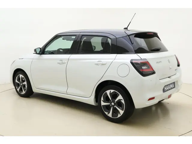 Suzuki Swift 1.2 Style Smart Hybrid 2025 Benzine 4