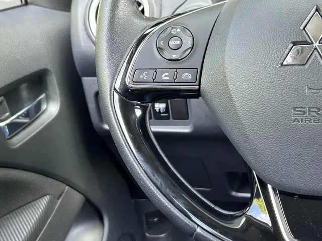 Mitsubishi Space Star 1.2 Nova 2020 Benzine 18