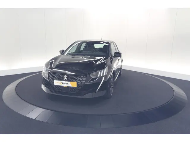 Peugeot 208 PureTech 130 EAT8 GT-Line 2020 Benzine 73