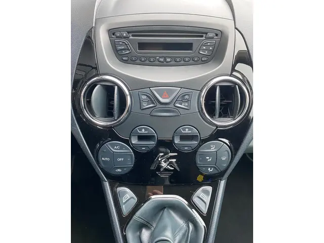Ford Ka 1.2 Karakter start/stop 2013 Benzine 13