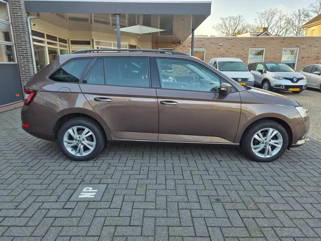 Škoda Fabia Combi 1.0 TSI Style navigatie 2019 Benzine 11