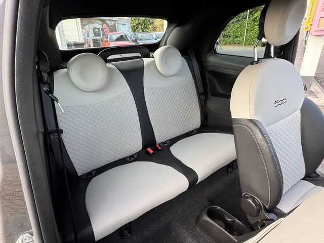 Fiat 500C 1.0 Hybrid Club 2022 Benzine 20
