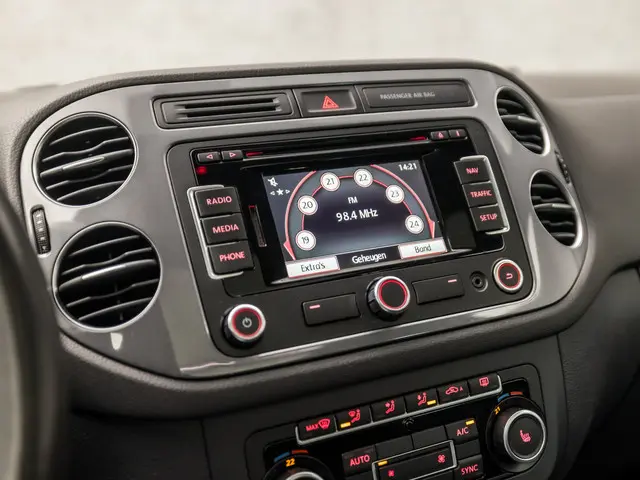 Volkswagen Tiguan 1.4 TSI Black Sport 2012 Benzine 26