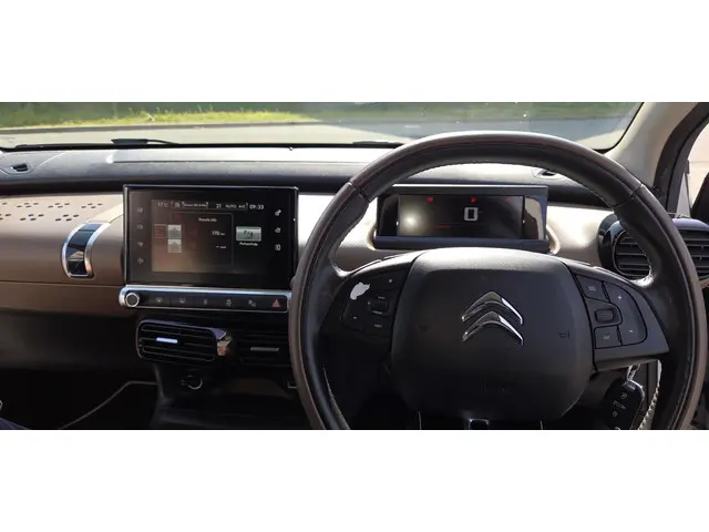 Citroën C4 Cactus 1.2 PureTech W 2014 Benzine 12