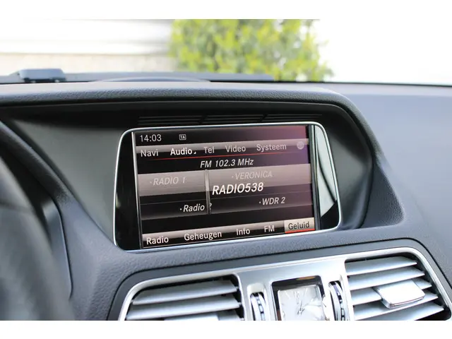 Mercedes-Benz E-Klasse Cabrio 400 AMG 2014 Benzine 18