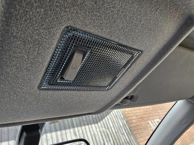 Opel Corsa 1.2-16V Berlin Airco, Cruise, NAP 2013 Benzine 19