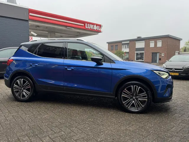 SEAT Arona 1.0 TSI FR Business Connect 2023 Benzine 8