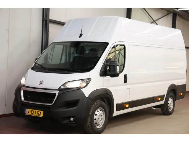 Peugeot Boxer 2.2 BlueHDi 140PK L4H3 2022 Diesel 14