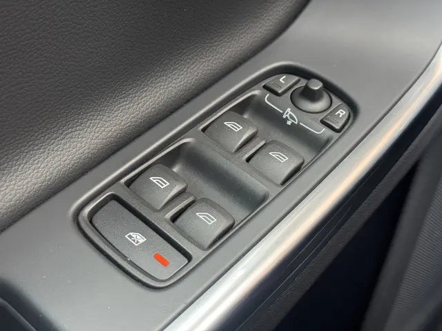 Volvo V60 Cross Country 2.0 T5 Summum 2016 Benzine 23