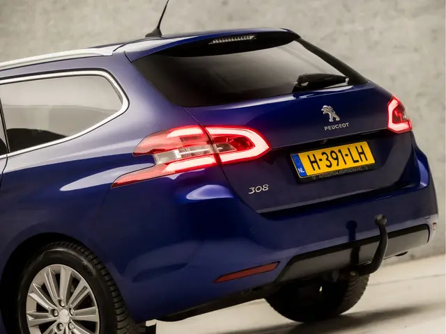 Peugeot 308 SW 1.2 PureTech Sport 2020 Benzine 14